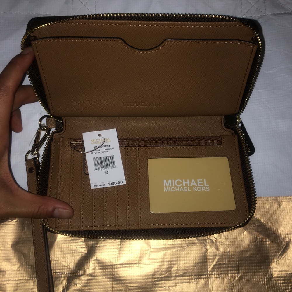 MICHAEL KORS WALLET/CLUTCH - Picture 2 of 3